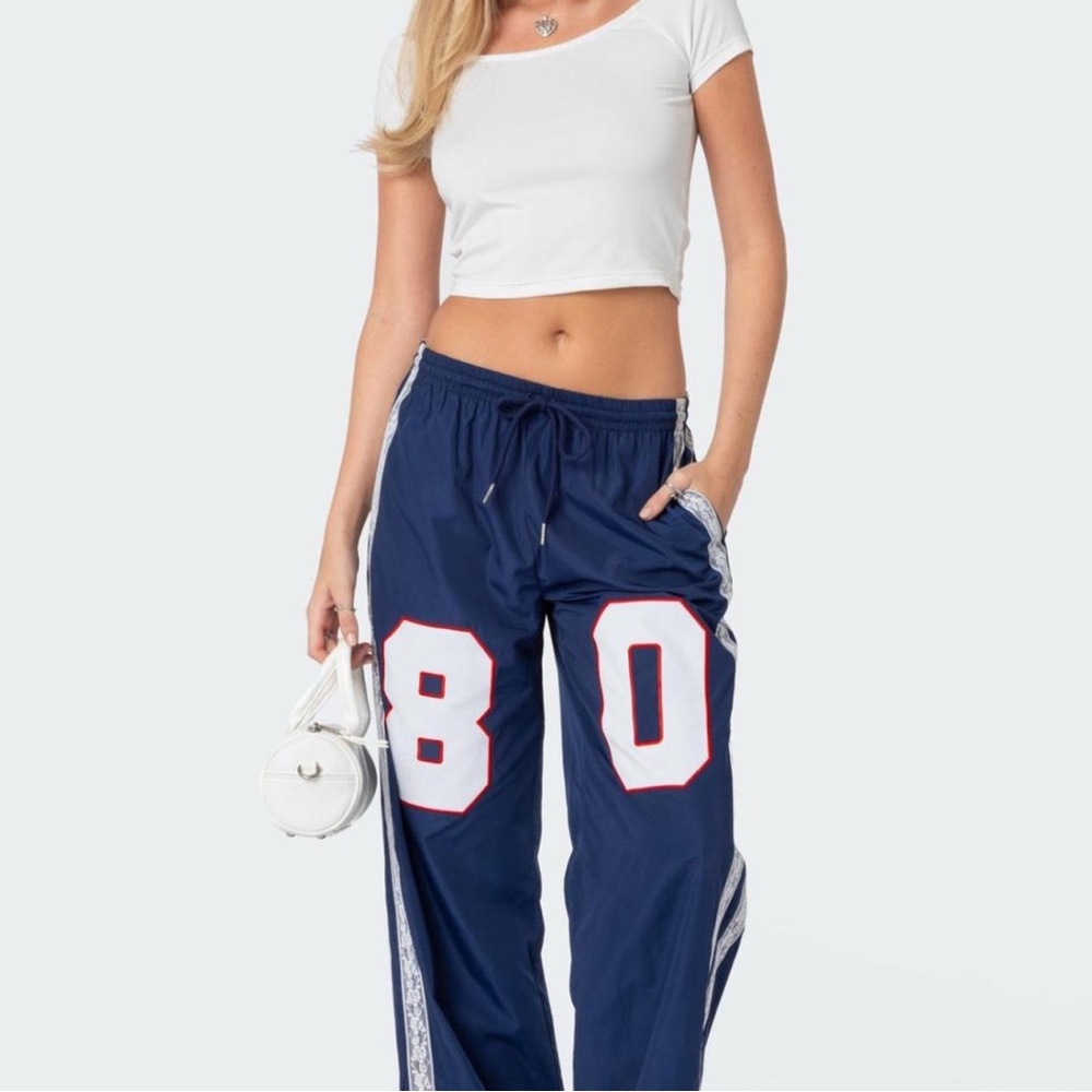 EDIKTED Alexandra boat neck top